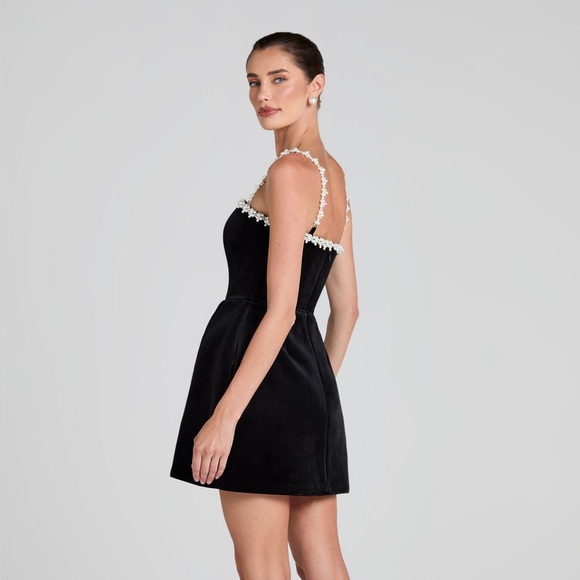 Nadine Merabi Em Velvet Black Dress - Picture 4 of 9